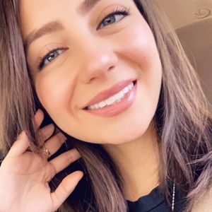 I have a weakness for quality stitching🤷🏻‍♀️